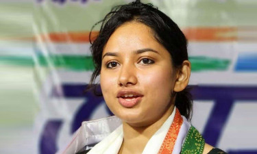 ‘এআই দিয়ে আমার নগ্ন ছবি বানিয়ে ছড়িয়ে দিয়েছিল’