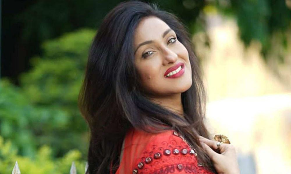 Chiroyli qizlar oyoqlari fotosuratlar