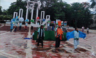 নবায়নযোগ্য জ্বালানির দাবিতে শিক্ষার্থীদের পথনাটক