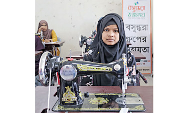 বাবার কষ্ট কমাতে চান জাহানারা