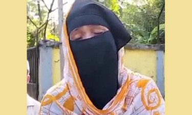 ওরা আল্লাহু আকবর বলে আমার মা, ভাই-বোনকে হত্যা করেছে