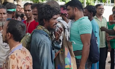 কফিন মিছিলে ভাড়াটে কর্মী
