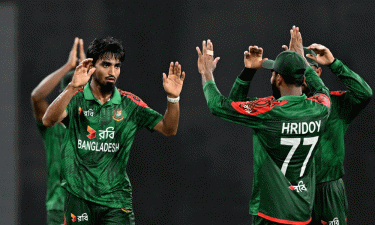 টানটান উত্তেজনায় জিতল বাংলাদেশ, সিরিজে সমতা