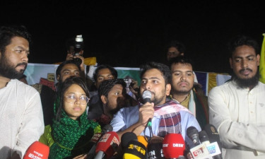 বিচার, সংস্কার ও নতুন সংবিধানই হচ্ছে আমাদের প্রধান দাবি : নাহিদ ইসলাম
