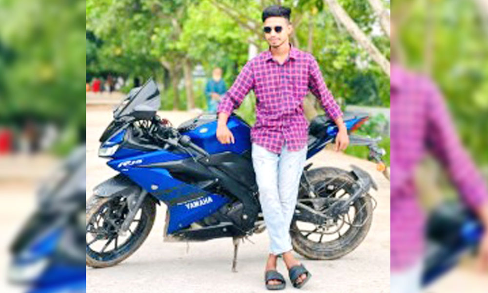 বগুড়ায় ট্রেনের ধাক্কায় কলেজছাত্র নিহত