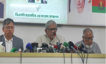 চলছে বিএনপি মহাসচিব মির্জা ফখরুল ইসলাম আলমগীরের সংবাদ সম্মেলন