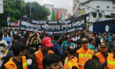পবিত্র আশুরা : হোসেনি দালান থেকে তাজিয়া মিছিল শুরু, কঠোর নিরাপত্তাব্যবস্থা