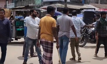 ট্রাফিক নিয়ন্ত্রণে সড়কে বিএনপি