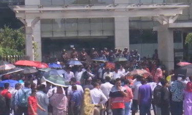 এনবিআরে আন্দোলনকারীদের প্রতিহিংসামূলক শাস্তি গ্রহণযোগ্য নয় : টিআইবি