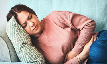 তাৎক্ষণিক পেটের ব্যথা কমাতে পারে যে পাঁচ খাবার