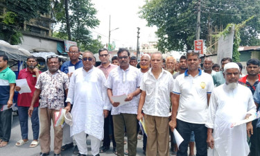 যোগাযোগ সমস্যা সমাধানের দাবিতে পদযাত্রা ও লিফলেট বিতরণ