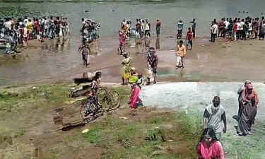নিখোঁজের কয়েক ঘণ্টা পর নদীতে মিলল দুই মাদরাসা শিক্ষার্থীর লাশ