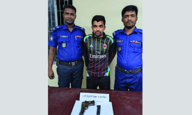 ঝিকরগাছায় বিদেশি পিস্তলসহ একজন আটক