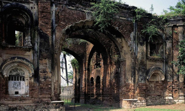 মীর জাফরের বিশ্বাসঘাতকতা নিয়ে কী বলেন তার বংশধররা?