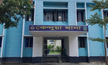 অটোরিকশা চার্জ দিতে গিয়ে বিদ্যুৎস্পৃষ্ট হয়ে চালকের মৃত্যু