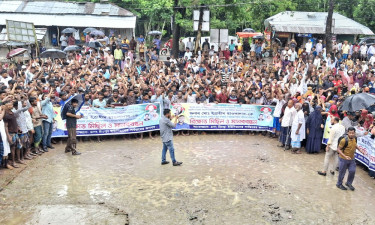 ভোলায় বিএনপি নেতার বহিষ্কারাদেশ প্রত্যাহারের দাবিতে মানববন্ধন ও বিক্ষোভ