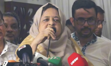 নিজেদের বিরুদ্ধে অপপ্রচার না করে ষড়যন্ত্রের জবাব দিতে হবে : লুনা