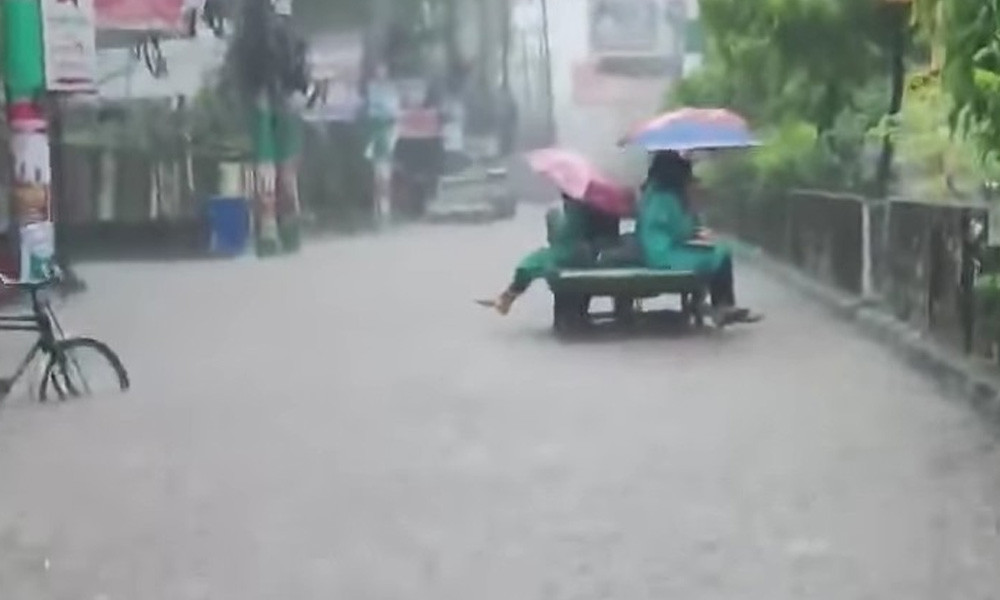 বৃষ্টি হতে পারে আরো কয়েকদিন