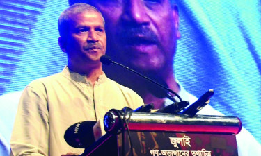 নির্বাচনের আগেই ফ্যাসিস্টদের বিচার হবে : আইন উপদেষ্টা