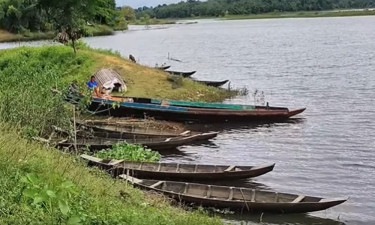 কাপ্তাই হ্রদে মাছ ধরা বন্ধ, চলছে জেলেদের দুর্দিন