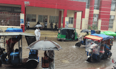 টানা বৃষ্টিতে ডুবল নোয়াখালী, দুর্ভোগ চরমে