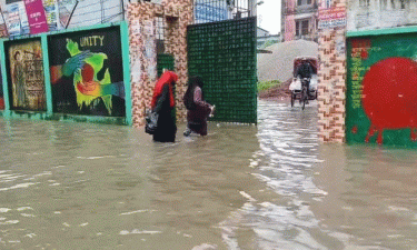 টানা বৃষ্টিতে পটুয়াখালীর বিভিন্ন এলাকায় জলাবদ্ধতা, জনজীবন বিপর্যস্ত