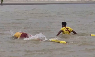 ১২ ঘণ্টা পেরিয়ে গেলেও উদ্ধার হয়নি সাগরে ডুবে যাওয়া চবির দুই শিক্ষার্থী