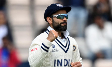 টেস্ট থেকে অবসর নিয়ে মুখ খুললেন কোহলি