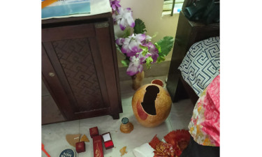 নারায়ণগঞ্জে পুলিশ পরিচয়ে ডাকাতি, অর্ধ কোটি টাকার মালামাল লুট