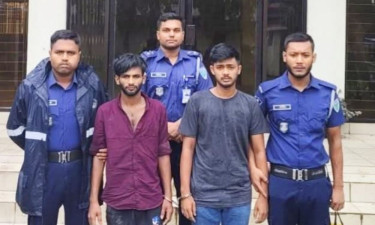গলায় গামছা পেঁচিয়ে ইজি বাইকের চালককে হত্যা, আটক ২