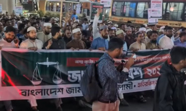 জাতীয় সমাবেশ ঘিরে কারওয়ান বাজারে জামায়াতের প্রস্তুতি মিছিল