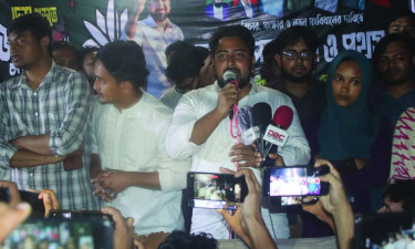 সব বিশ্ববিদ্যালয়ে দ্রুত ছাত্র সংসদ নির্বাচন দেওয়া হোক: নাহিদ ইসলাম