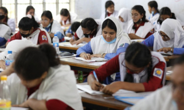এসএসসির ফলাফল প্রকাশের দিনে অভিভাবকদের করণীয়