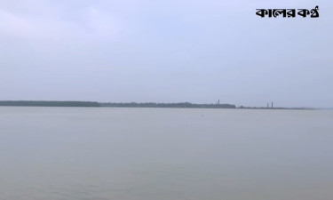 বরগুনায় সমুদ্রে মাছ শিকারে গিয়ে ট্রলারডুবিতে নিখোঁজ ৩