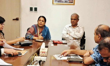 পলিথিন বন্ধে শুরু হচ্ছে যৌথ বাহিনীর অভিযান : পরিবেশ উপদেষ্টা