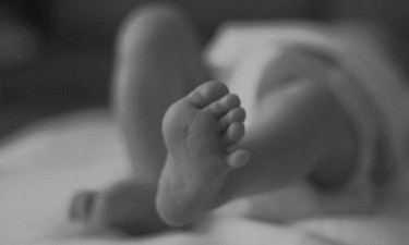 রাজধানীতে বাজারের ব্যাগে মিলল মৃত নবজাতক