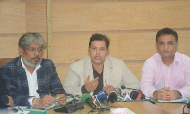 যুক্তরাষ্ট্রের নতুন শুল্ক আরোপ হলে ব্যবসায়ীরা ব্যাপক ক্ষতিগ্রস্ত হবেন : মোস্তাফিজুর রহমান