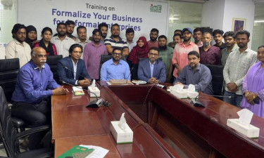 ফুটপাতের খাবার ব্যবসায়ীদের ট্রেড লাইসেন্স দেবে ডিএনসিসি : প্রশাসক