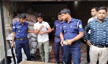 শ্রীমঙ্গলে চা বোর্ডের অভিযানে বিপুল পরিমাণ চা-পাতা জব্দ