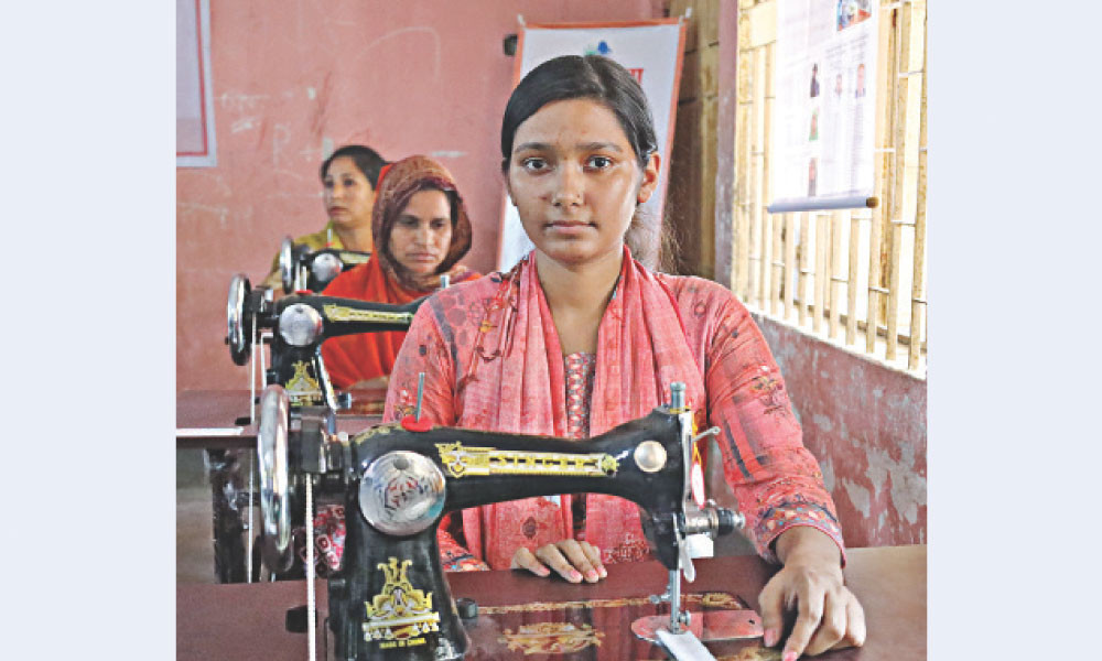 হার না মানা সুস্মিতা এখন স্বয়ংসম্পূর্ণ