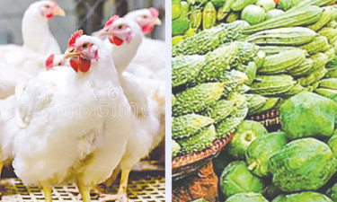 টানা বৃষ্টির কারণে মুরগি ও সবজির দাম বেড়েছে