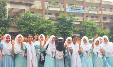 এসএসসিতেও শীর্ষে রাবেয়া-আলী গার্লস স্কুল অ্যান্ড কলেজ