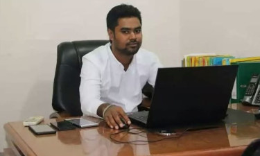 ছাত্রলীগ নেতাকে ধরে পুলিশে দিলেন ছাত্রদল নেতা