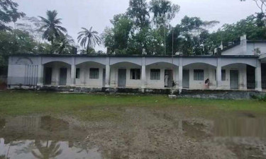 আমাদের সব ছাত্রী বিবাহিত, তাই পাস করেনি কেউ