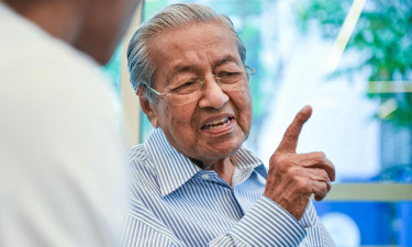 ‘আধুনিক সভ্যতা ভেঙে পড়েছে, গণতন্ত্রও ব্যর্থ’