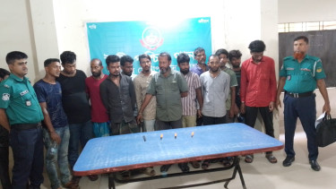 টঙ্গীতে অস্ত্রসহ ২৮ ছিনতাইকারী গ্রেপ্তার