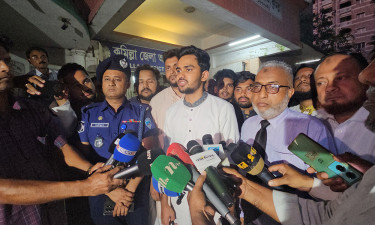৫ আগস্ট জুলাই ঘোষণাপত্র দেওয়ার চিন্তা-ভাবনা করছে সরকার :  আসিফ মাহমুদ
