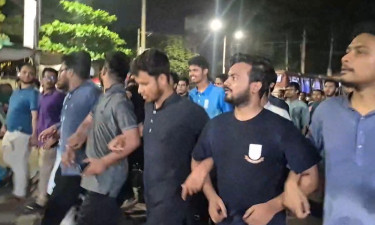 মিটফোর্ডে হত্যার ঘটনায় উত্তাল জগন্নাথ বিশ্ববিদ্যালয়
