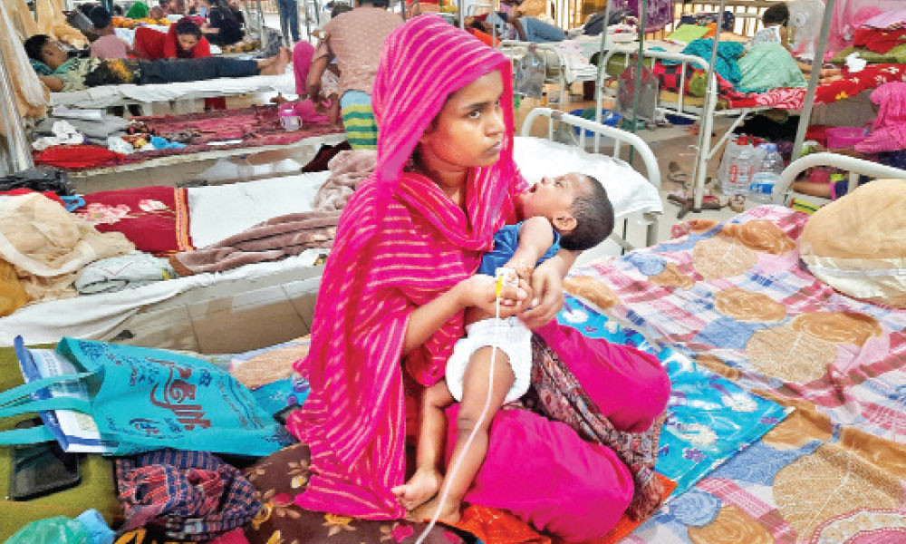 ডেঙ্গু রোগী বেড়েই চলেছে