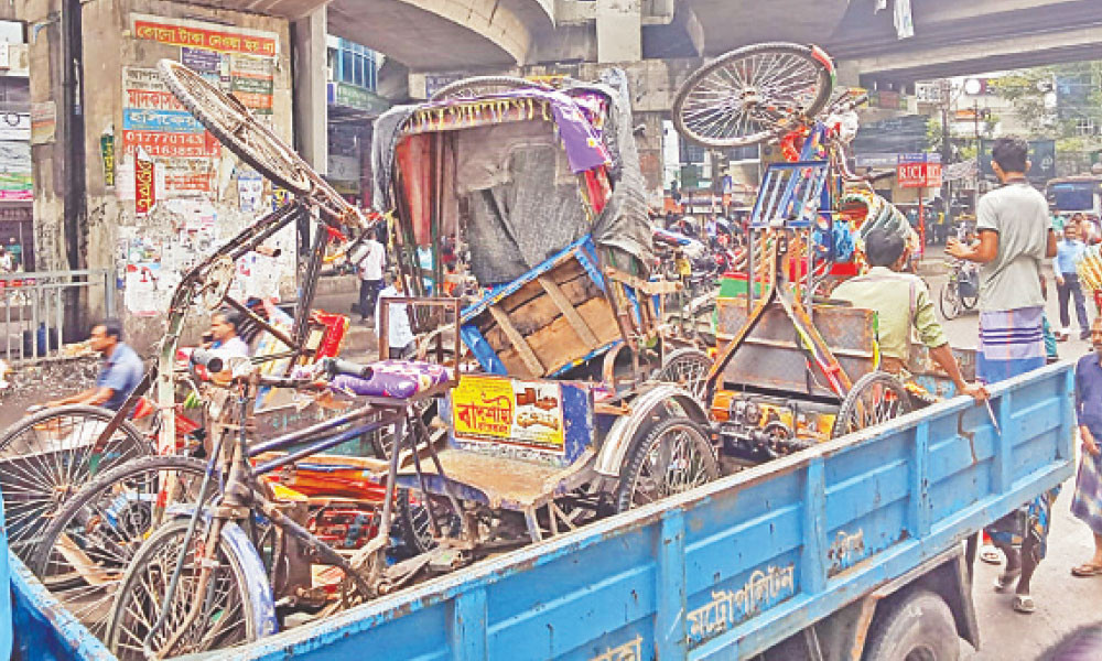 অবৈধ ব্যাটারির রিকশা জব্দে অভিযান শুরু
